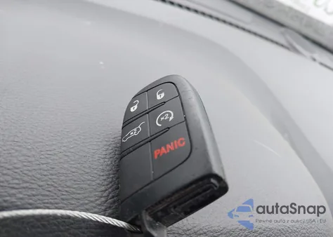 2020 Jeep Grand Cherokee Altitude 4X2 from USA, damaged, VIN 1C4RJEAG8LC113775